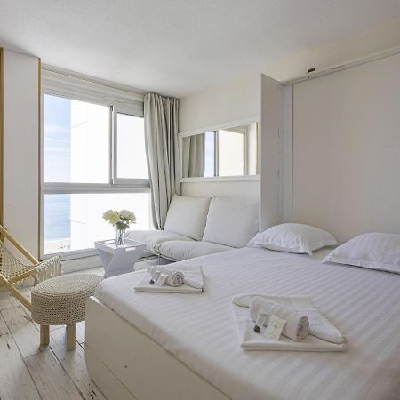 Superbe Studio Face A La Mer Acces Direct Plage ビアリッツ エクステリア 写真