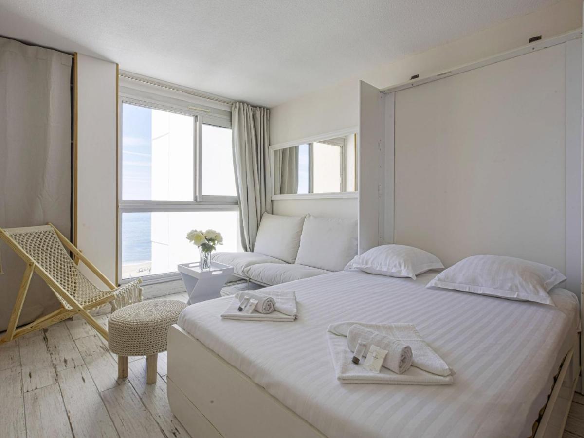 Superbe Studio Face A La Mer Acces Direct Plage ビアリッツ エクステリア 写真